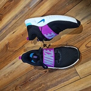 Nike Renew In-Season TR 9 Women’s- Black Purple Running Shoes/Sneakers